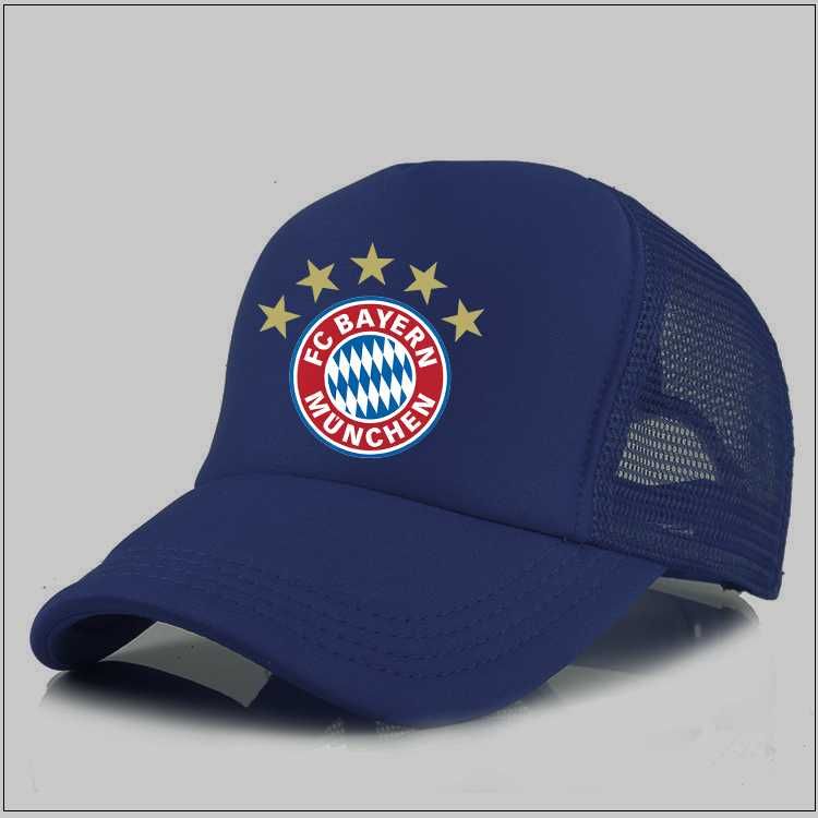 ЛИВЪРПУЛ LIVERPOOL и БАЙЕРН BAYERN шапки -3 цвята. Универсален размер.