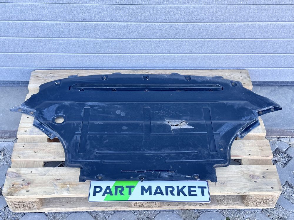 Кора под двигател AUDI Q5 SQ5 8R1863821B