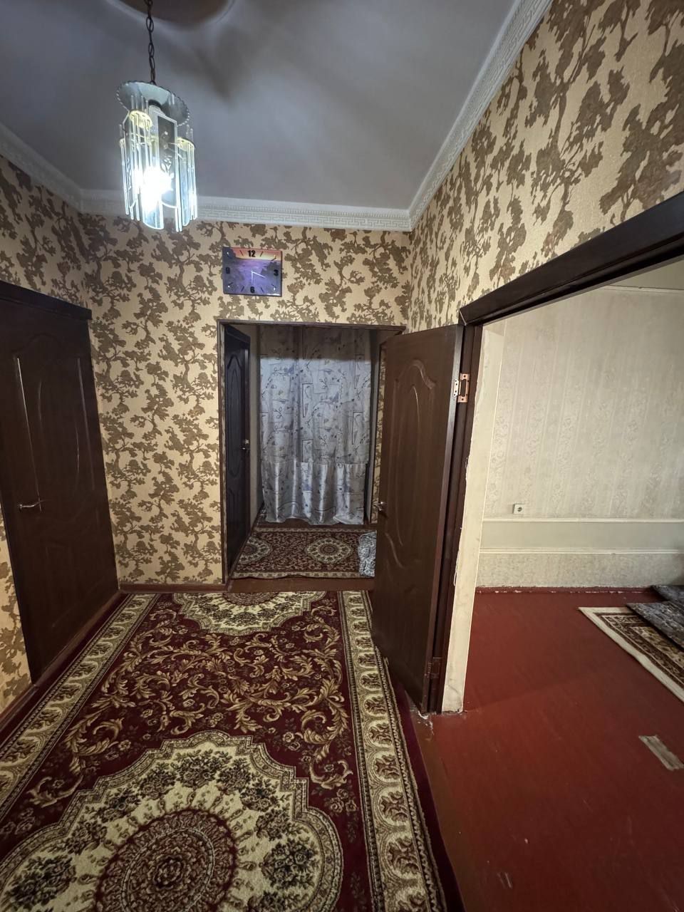 4 ком. квартира (4/5/5) в Сергели 2! Дом панельный. Метро 500 м.