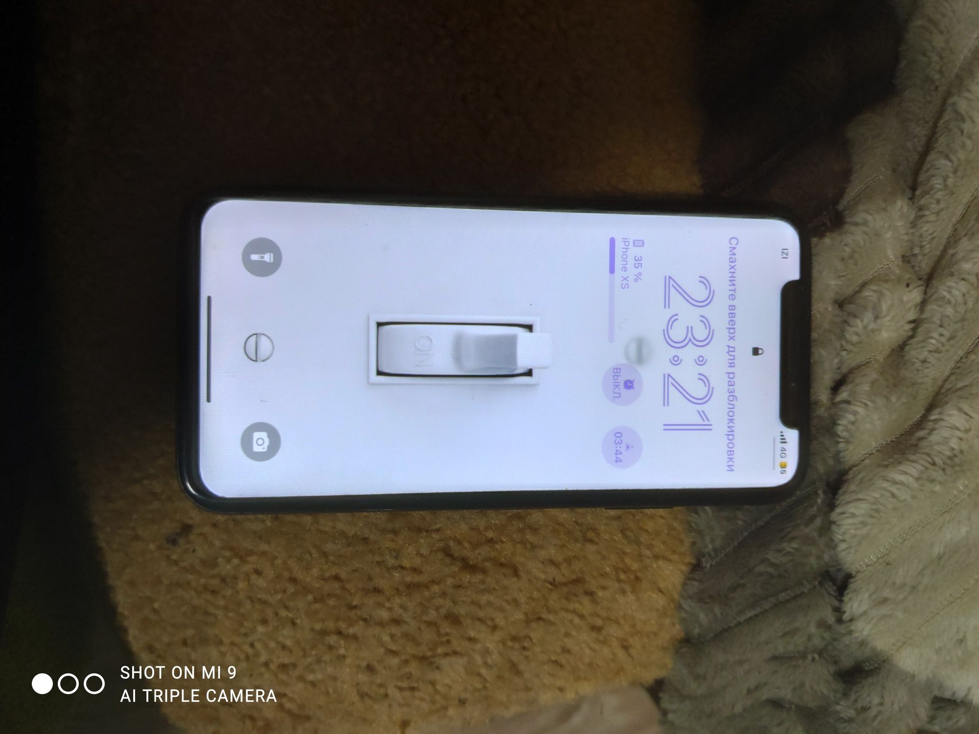 Продам iPhone XS