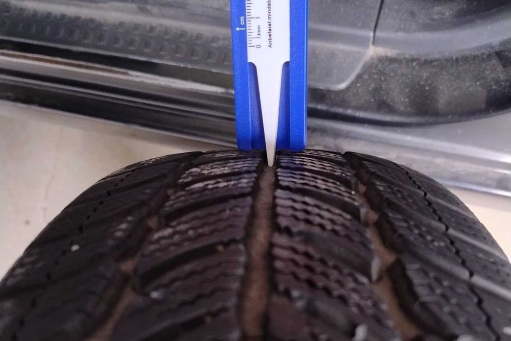 Зимни гуми Debica Frigo 2, 175/65R14 - Отлично състояние