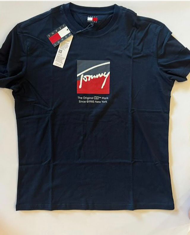 Нова тениска Tommy jeans