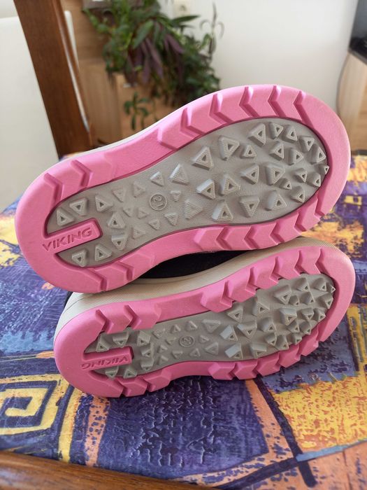 Боти за момиченце 21 номер нови