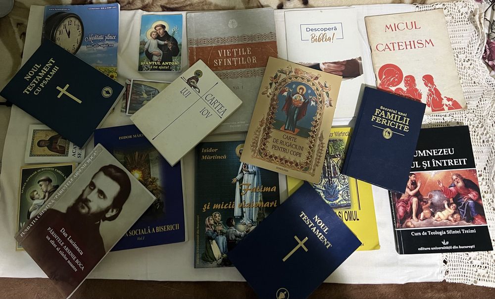 Lot cărți și iconițe religioase - 70 tot lotul