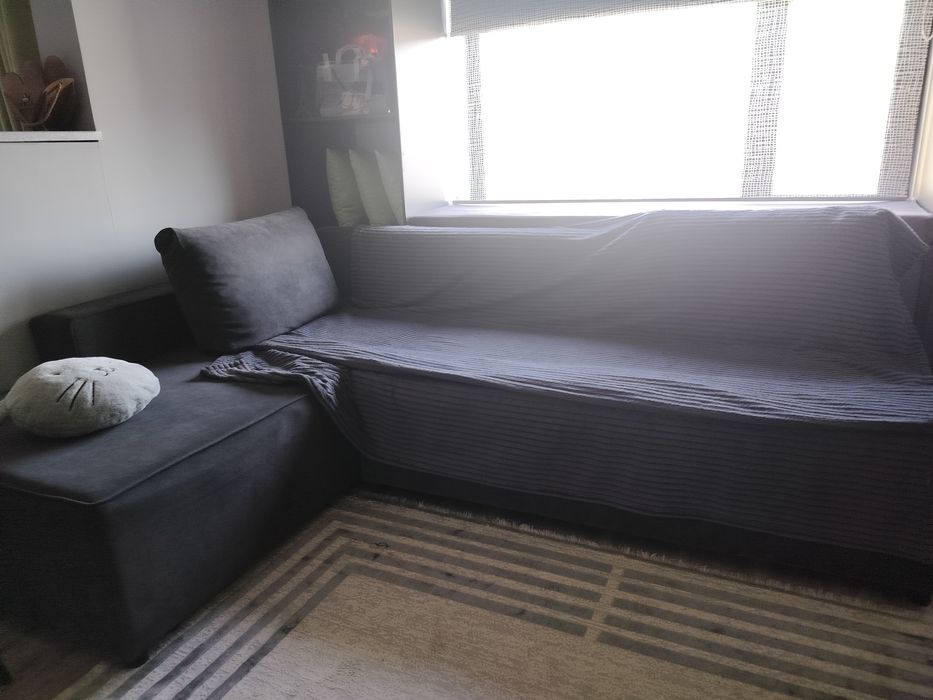 Продам диван б/у. Состояние хорошее раздвижной .Самовывоз