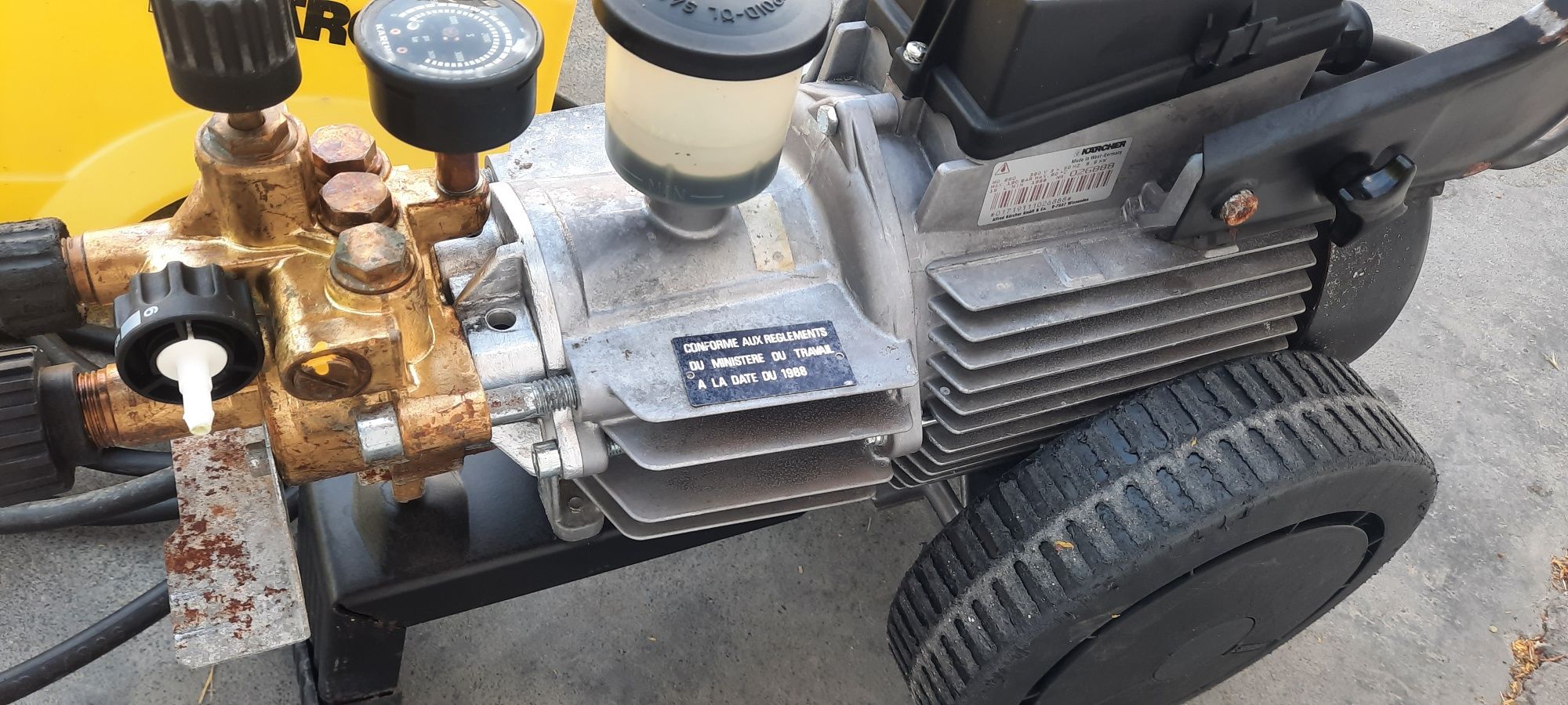 Водоструйка Karcher Hd850 200bar15/min380VНай Висок Клас Керамика