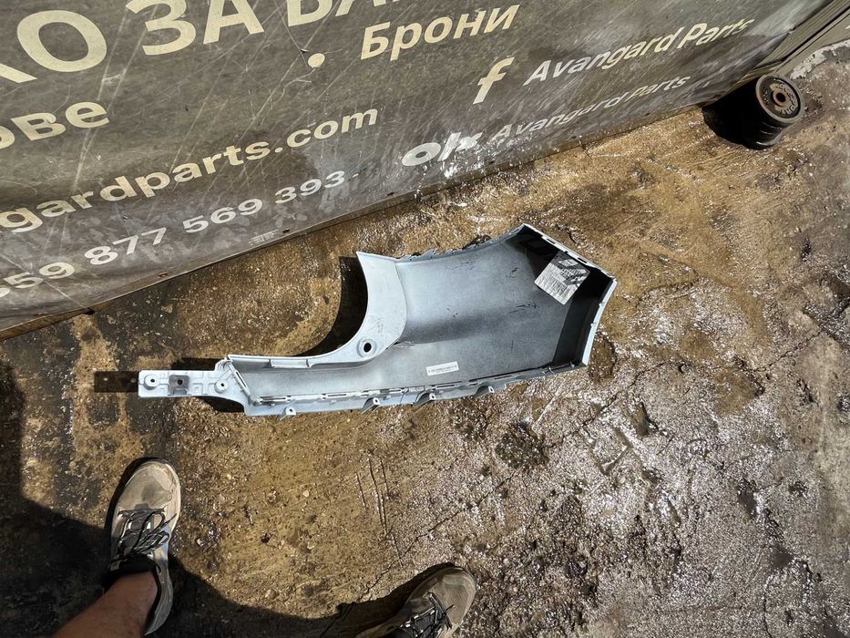 2 броя десен ъгъл и ляв ъгъл  от задна броня Volvo XC40