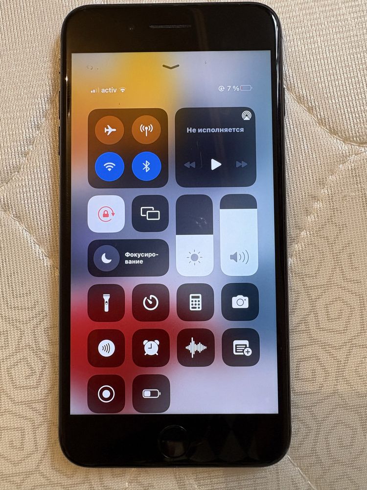 Iphone 7+ 50000 тг