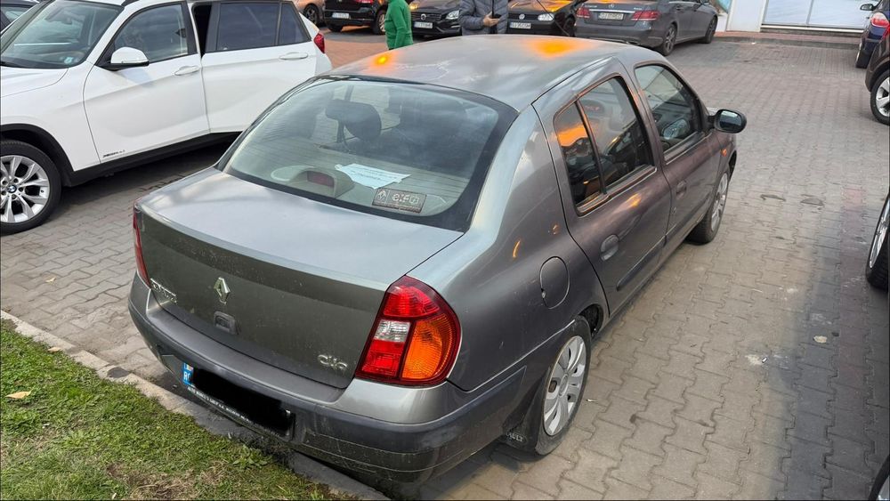 Vând Renault Clio 2003