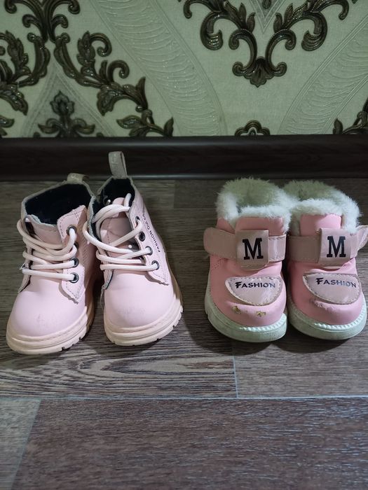 Детские сапоги 22 размер 50тыс обе