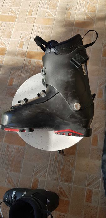 Продавам ски обувки Fischer