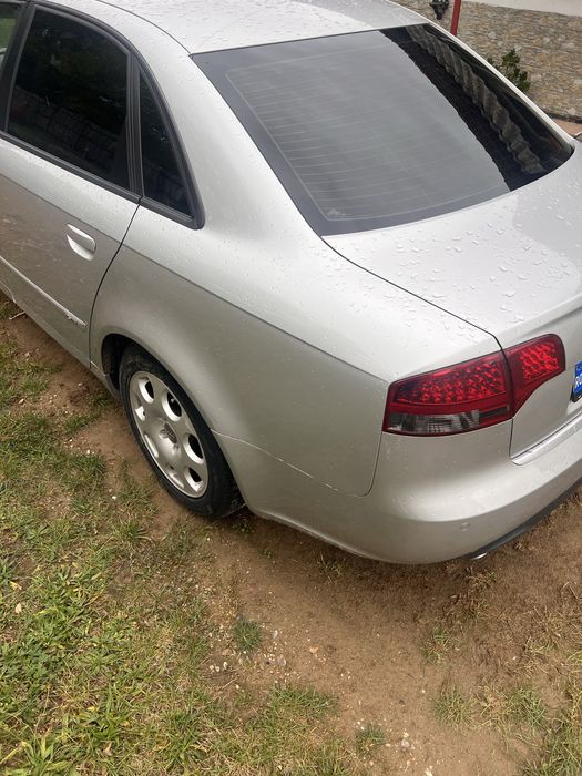 Audi A4 b7 rs  140 cp