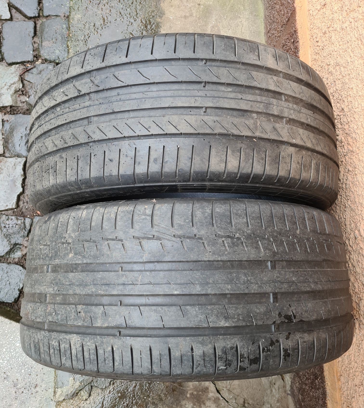 Două cauciucuri vară Continental 245/40 R 18