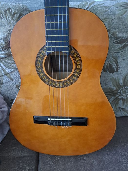 Гитара в отличном состоянии