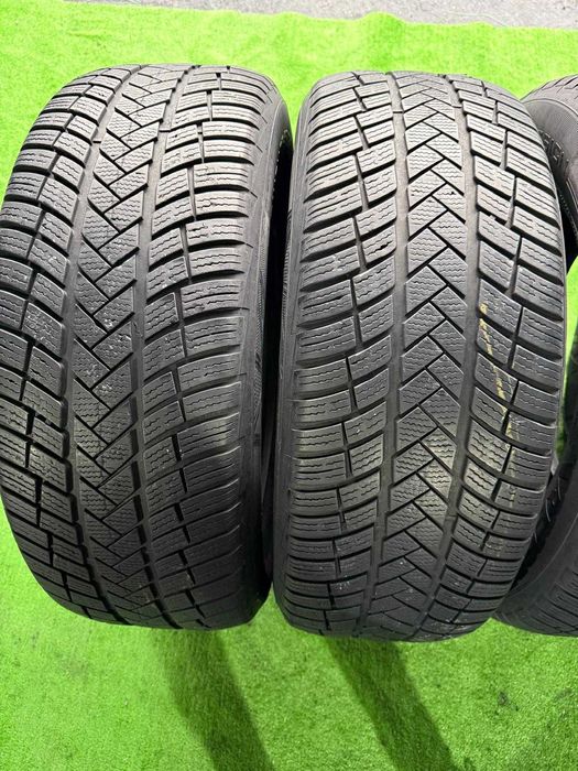 Anvelope iarnă 265/60/18 Vredestein