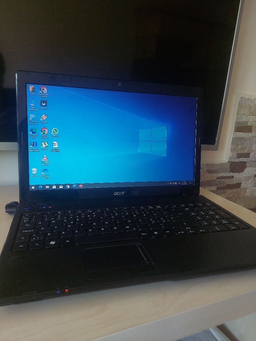 Лаптоп Acer с Windows 10