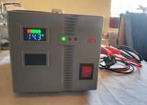 Redresor / incarcator  automat  baterii auto 12V - 220 Ah