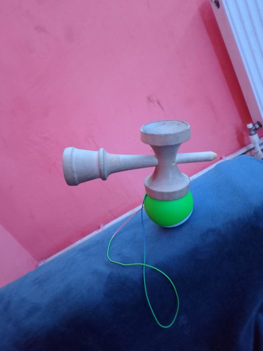 Kendama sweets brokhen shape