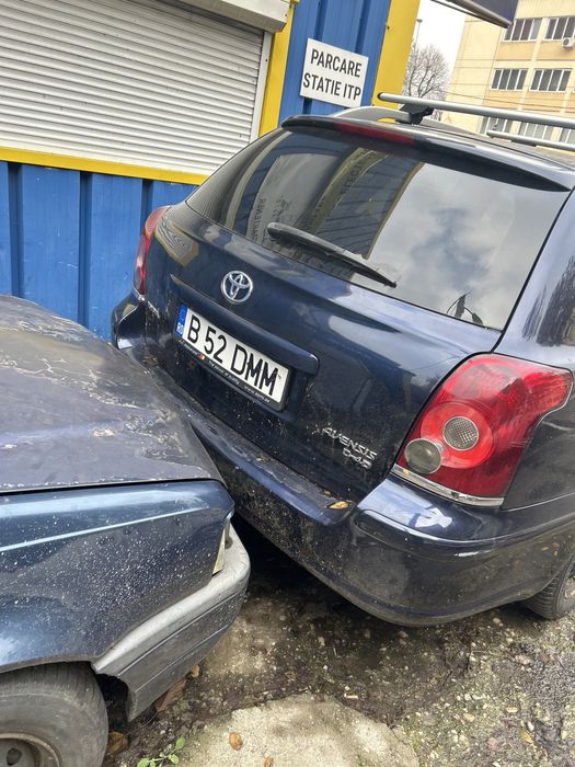 Vand toyota pentru dezmembrat