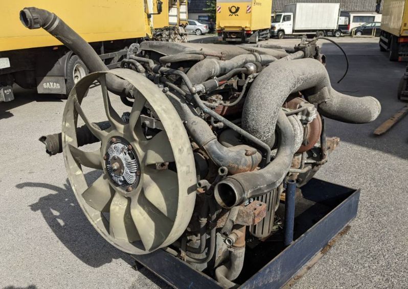 motor complet iveco f2be0682 cod 504199997 330cp bus