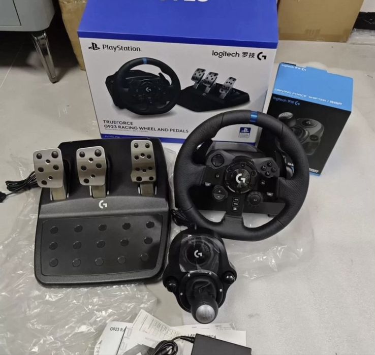 Игровой руль Logitech G923 черный