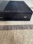 Xbox one 1tb + controller, 7 jocuri si cabluri