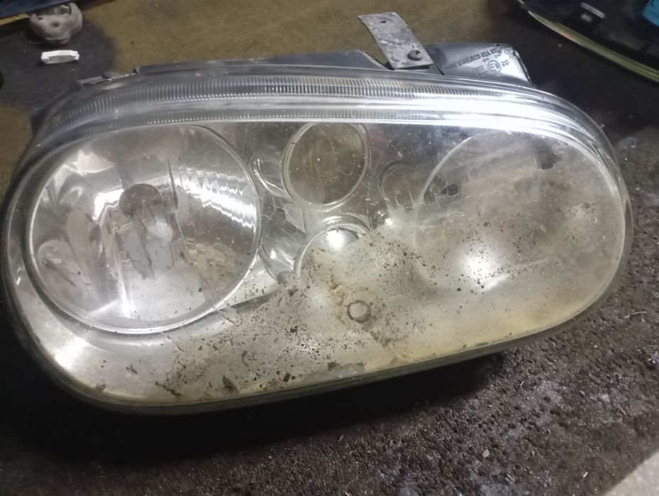 Фарове VW Golf 4