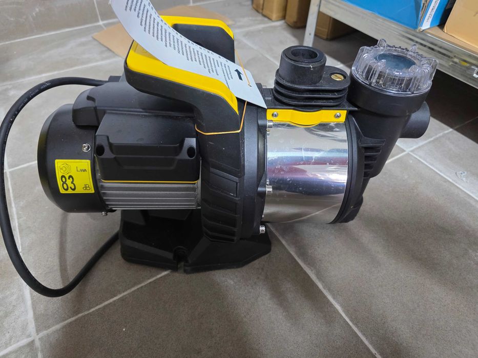 Pompa de suprafata 1300w 4500 l/h 50m Stanley SXGP1300XFE