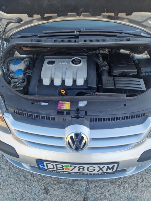 Vând vw golf 5 plus