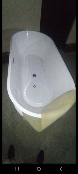 Vanna sotiladi akril