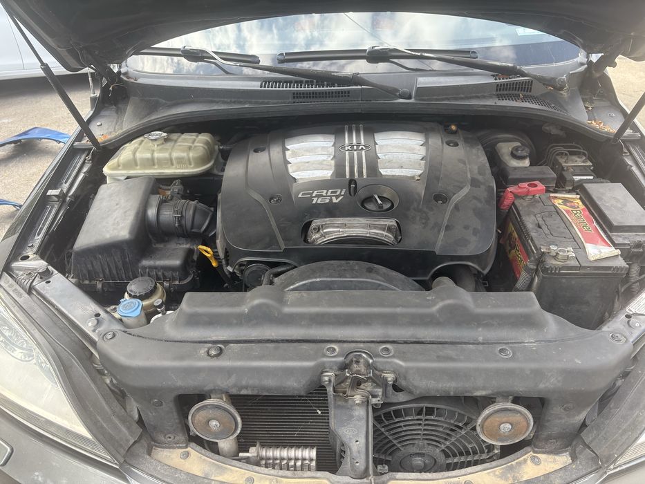 Kia Sorento 2.5 crdi 4x4 avtomat 2006 година на Части