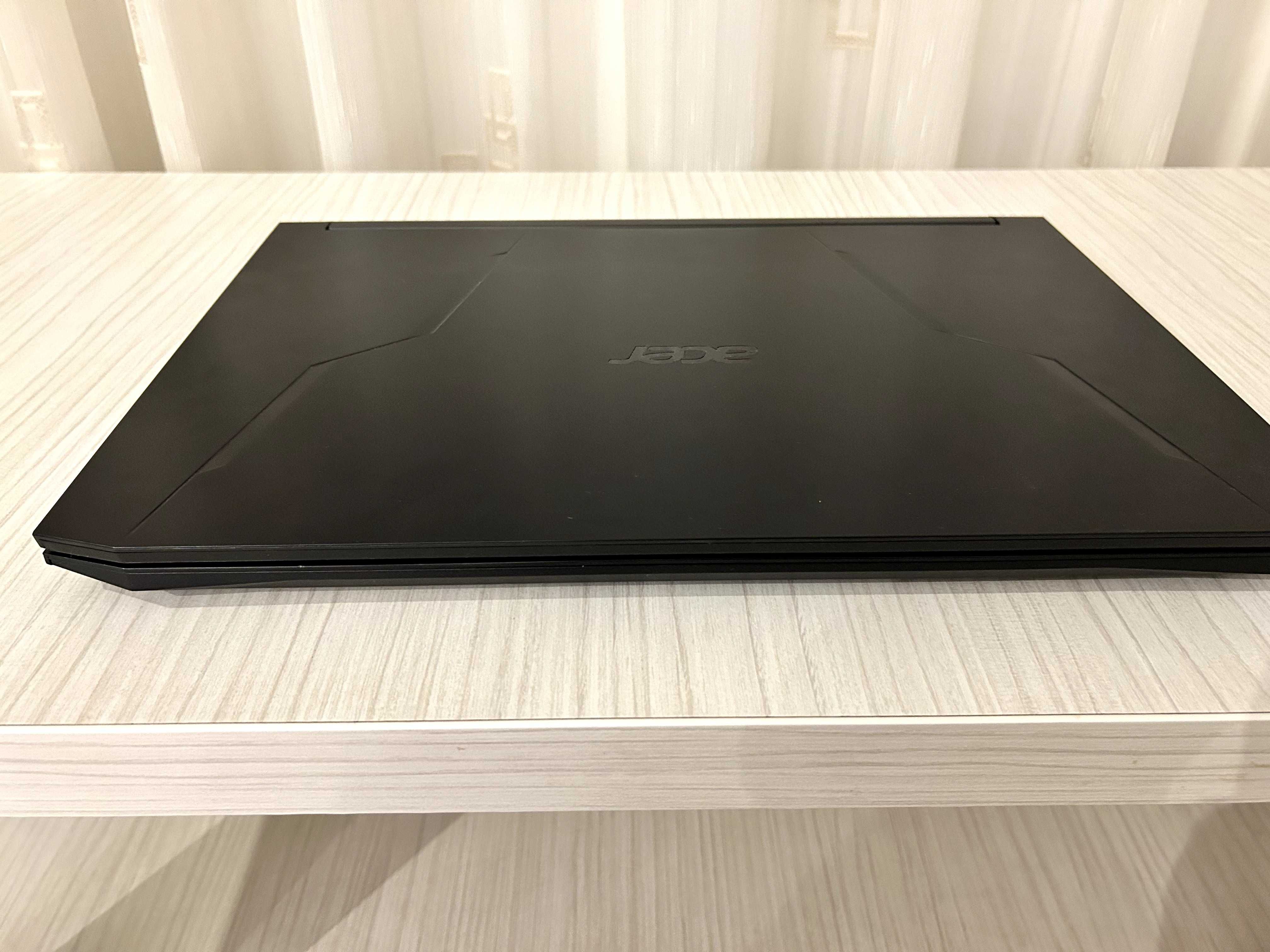Laptop Gaming Acer Nitro 5 AN517-54 17"
