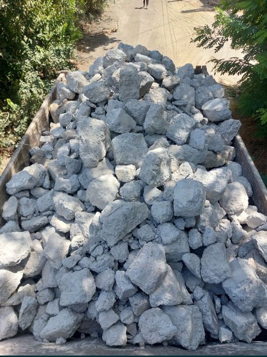 Блужник, Тас, Бетон