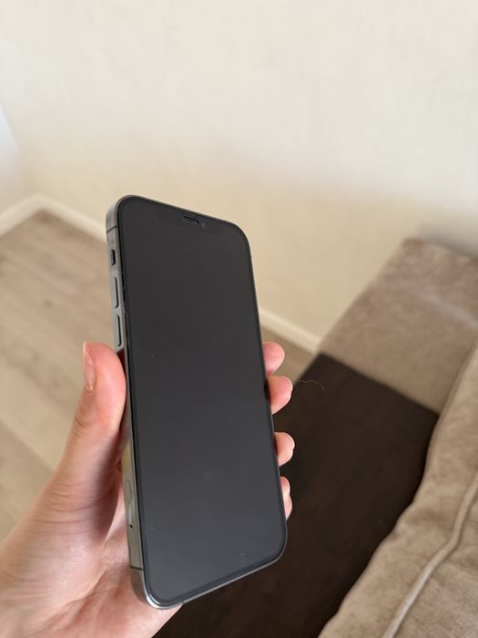 Продам айфон 12 про