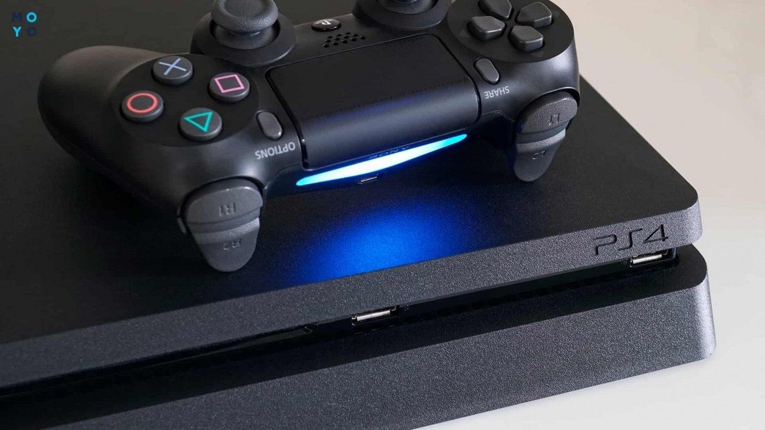 PlayStation 4 slim (9.00.) 1 ter. 2 джойстика, в отличном состоянии с