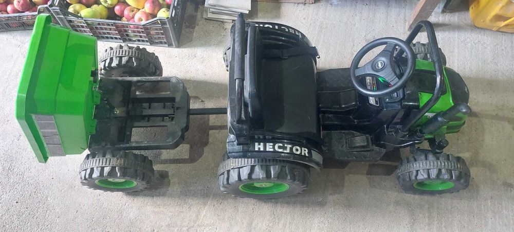 Tractor electric copii Hector cu baterie si telecomanda