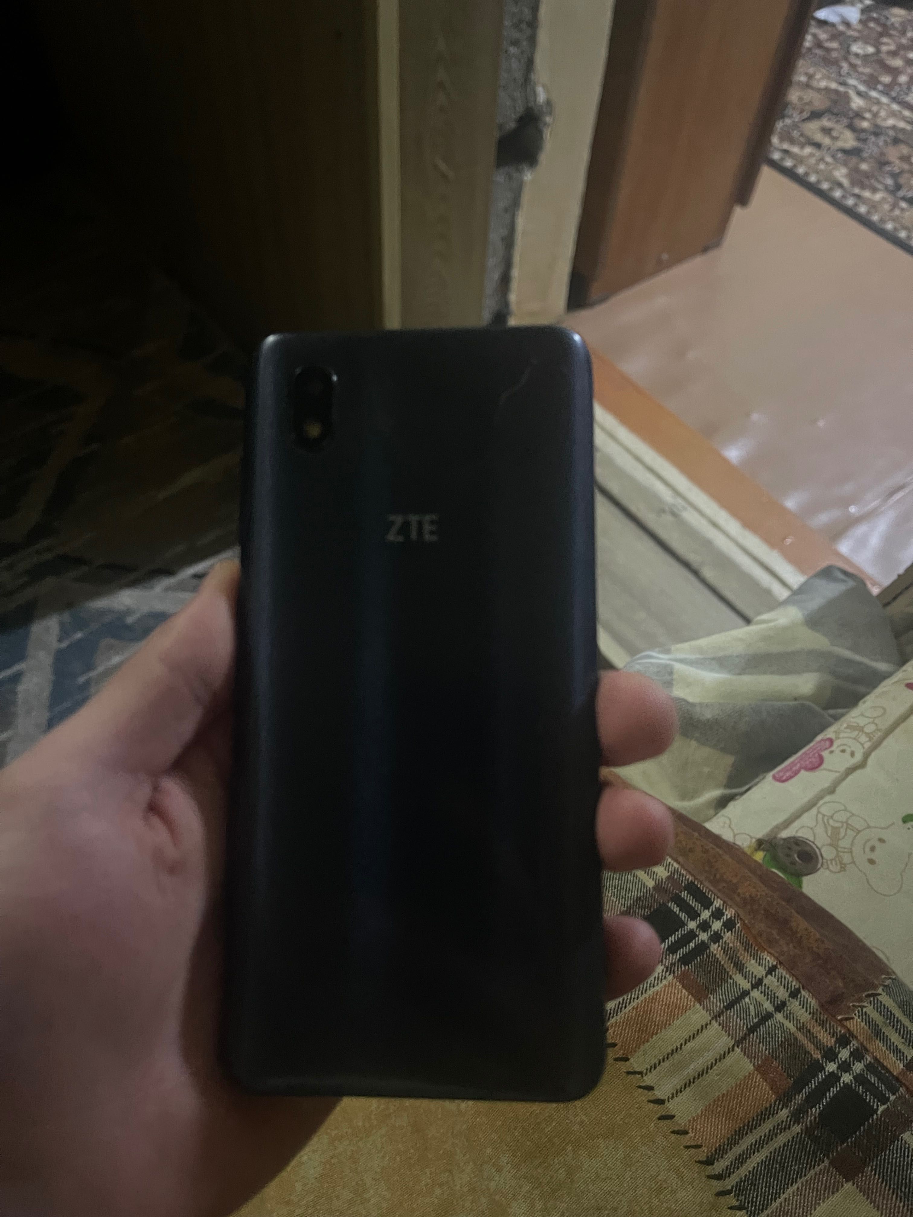 Продам ZTE Blade в хорошем состоянии