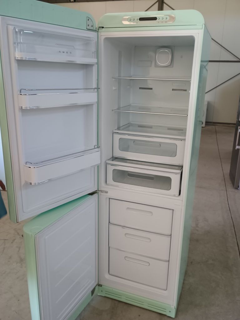 Xладилник SMEG FAB32LPG3