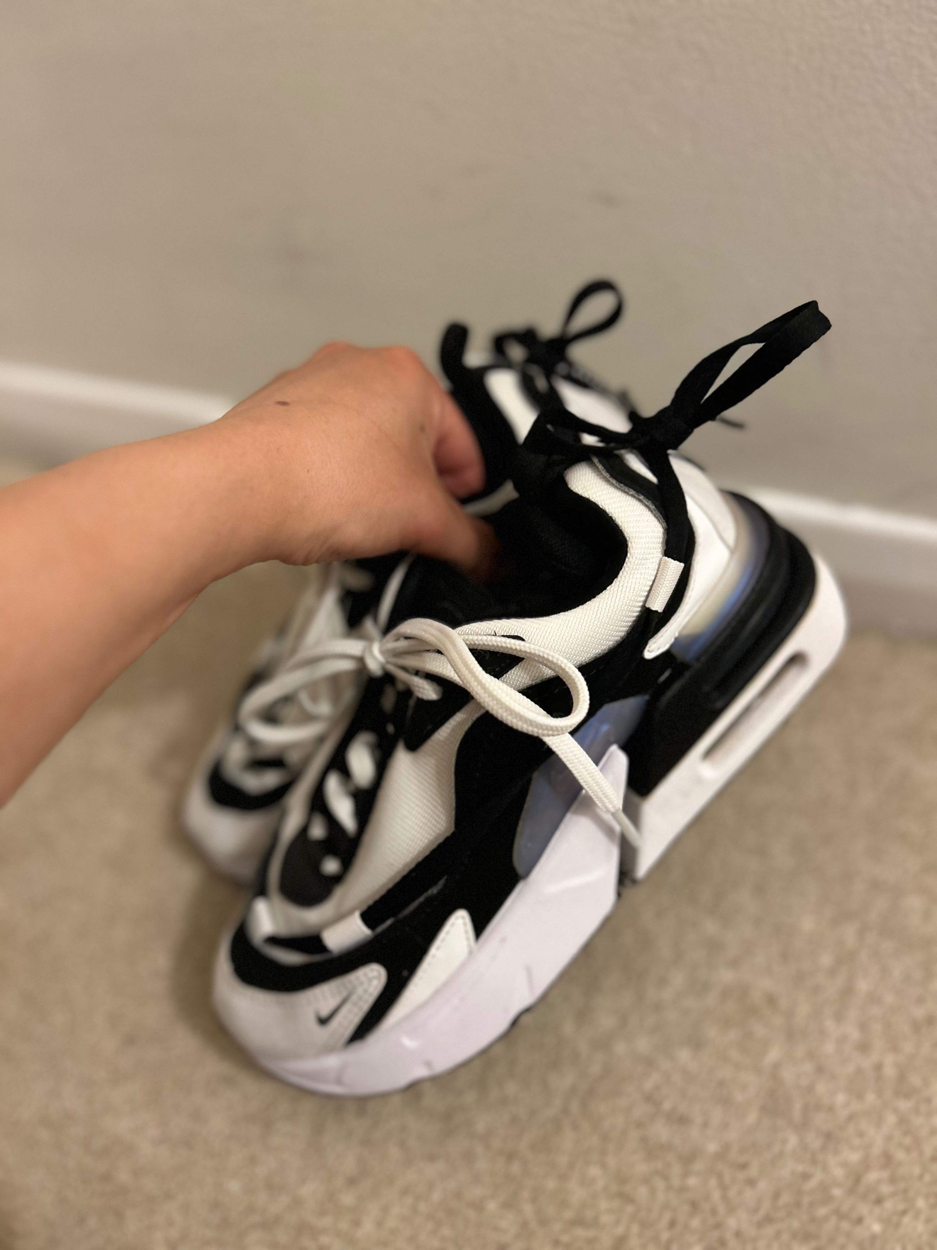 Маратонки Nike Air Max Furyosa