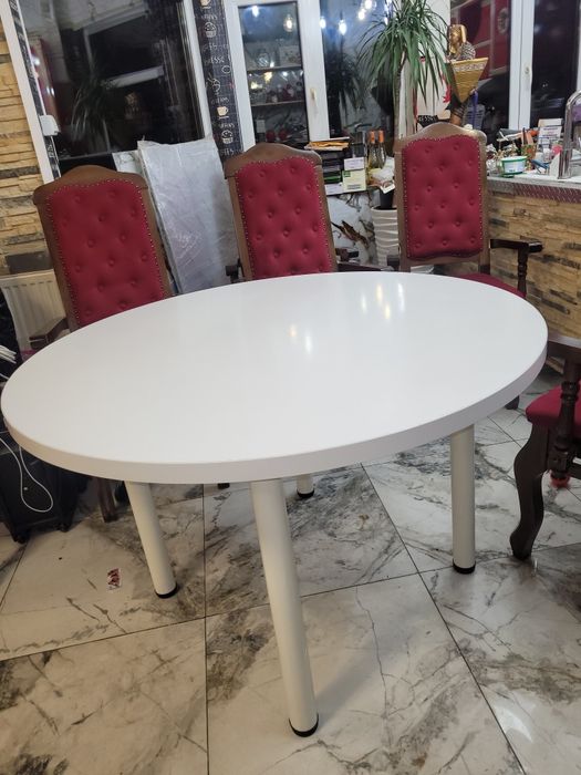 Masă rotundă  diametru 1.20 cm