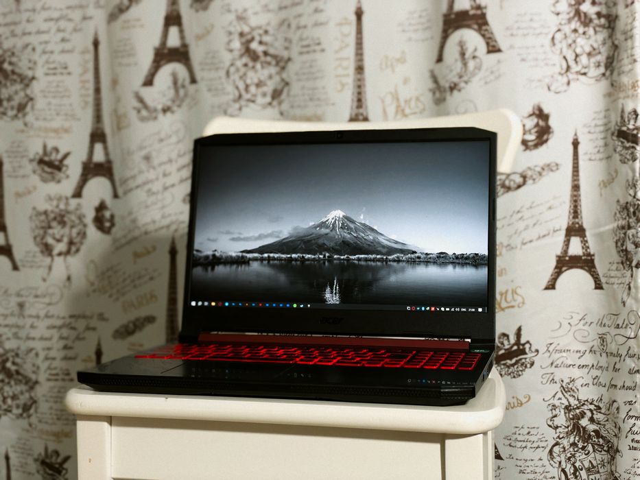 Срочно продается Ноутбук или обмен на MacBook