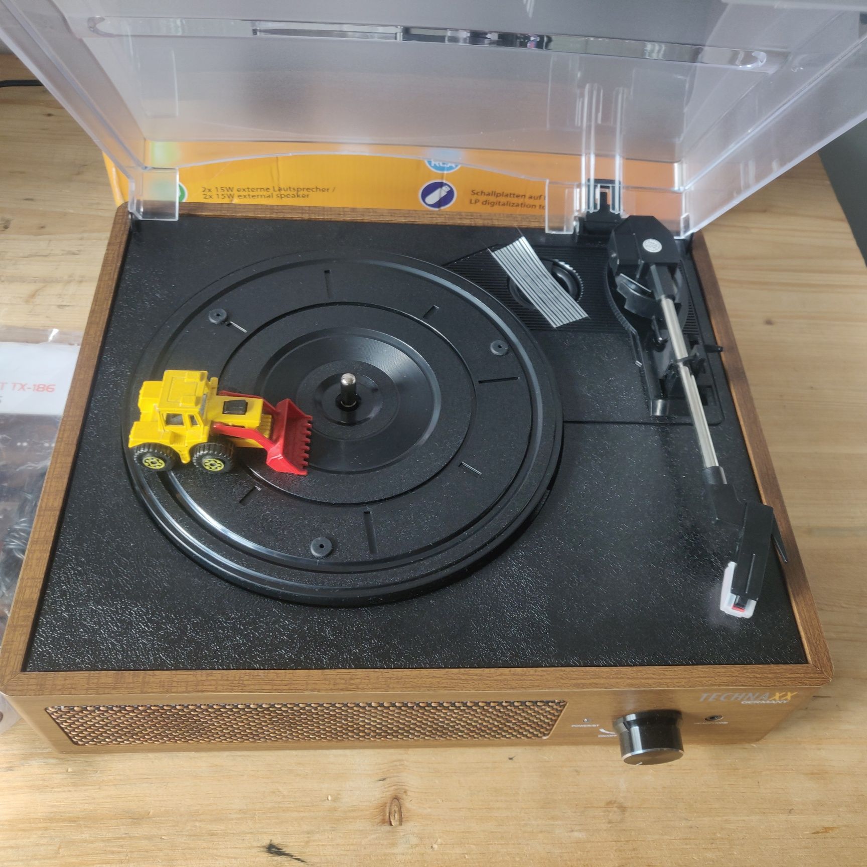 Pick up/amplificator/boxe/bluetooth/Technaxx-BT-LP TX-186