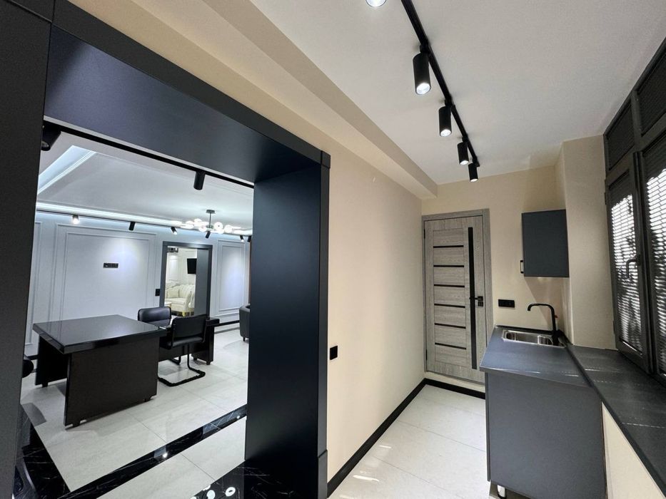 Срочно продаётся нежилое помещения 1 линия в доль дороге новомасковска