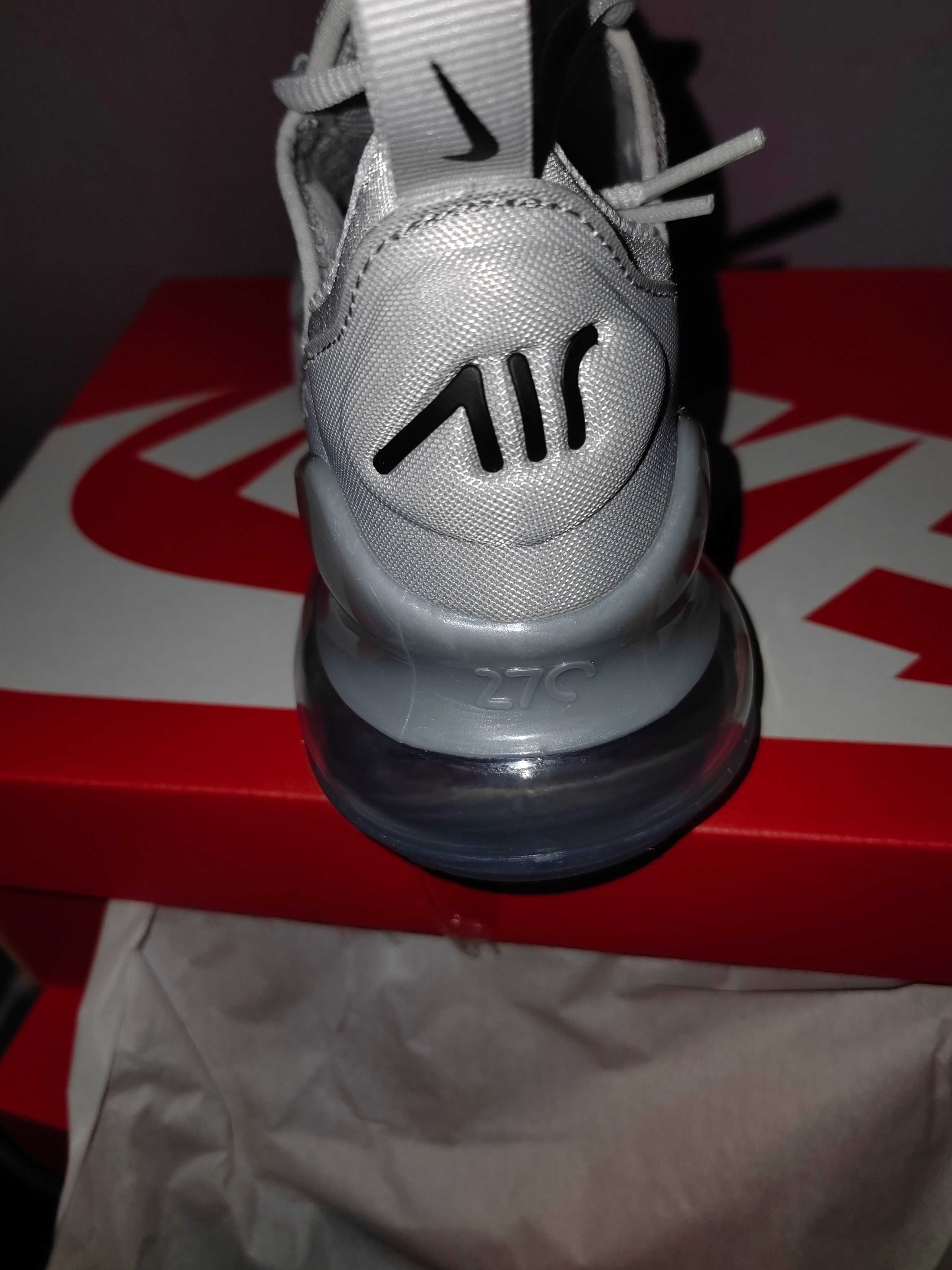 Дамски маратонки Nike air max 270