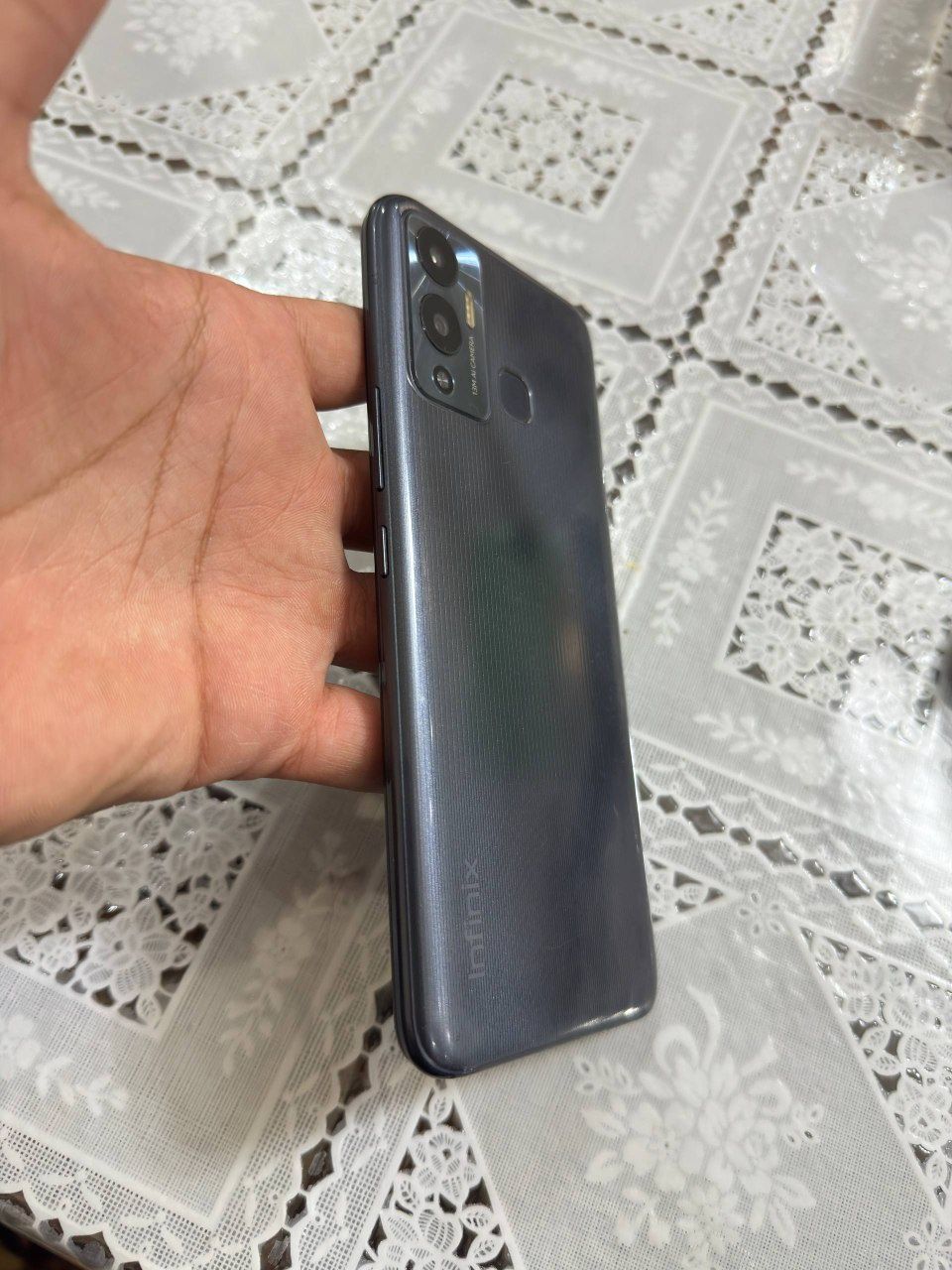 Infinix hot 12 play 4/64