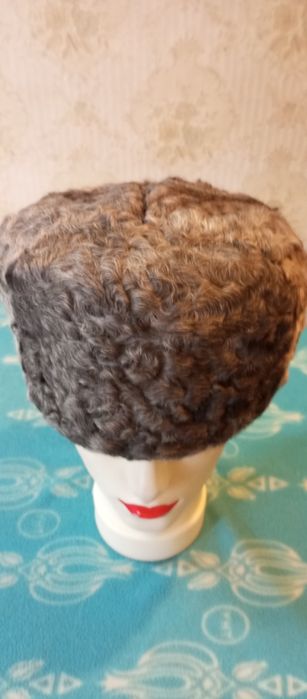 Шапка каракулевая