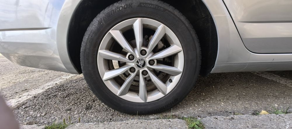 Skoda Octavia 2015 1.6 TDI 105 CP DSG 7+1