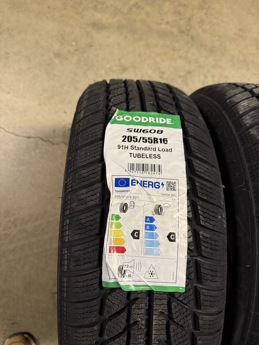 Anvelope iarna Barum /Good year 205/55/16 DOT 2025