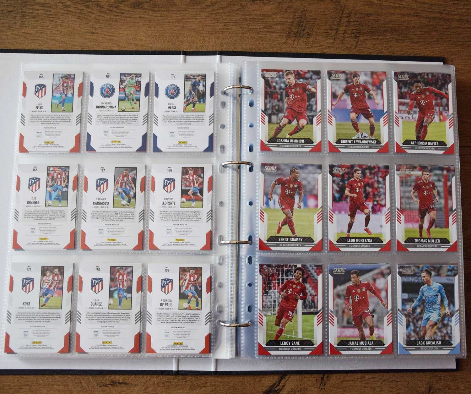 Продавам: Panini колекции Score FIFA 2021/22 & 2022/23 (200 карти)