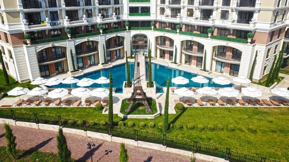 Продава се Тристаен апартамент в Свети Влас - 80 кв.м за 1813 €/кв.м - Снимка #16